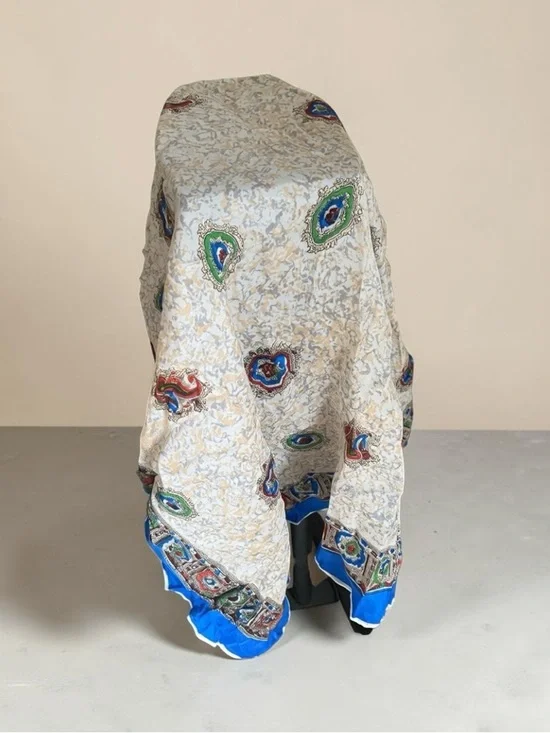 Vintage 70’ Cream Paisley Silk Scarf with Blue Border 27x27 - Picture 2 of 6